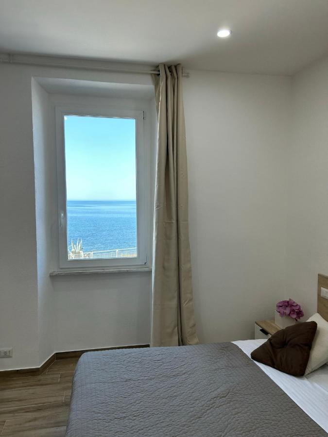 Stella Di Mare- Cruise Shuttle Hotel ชิวิตาเวกเกีย ภายนอก รูปภาพ